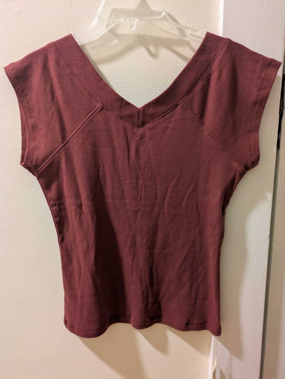 OGL V-neck Ribbed Top - Picture 2 of 3